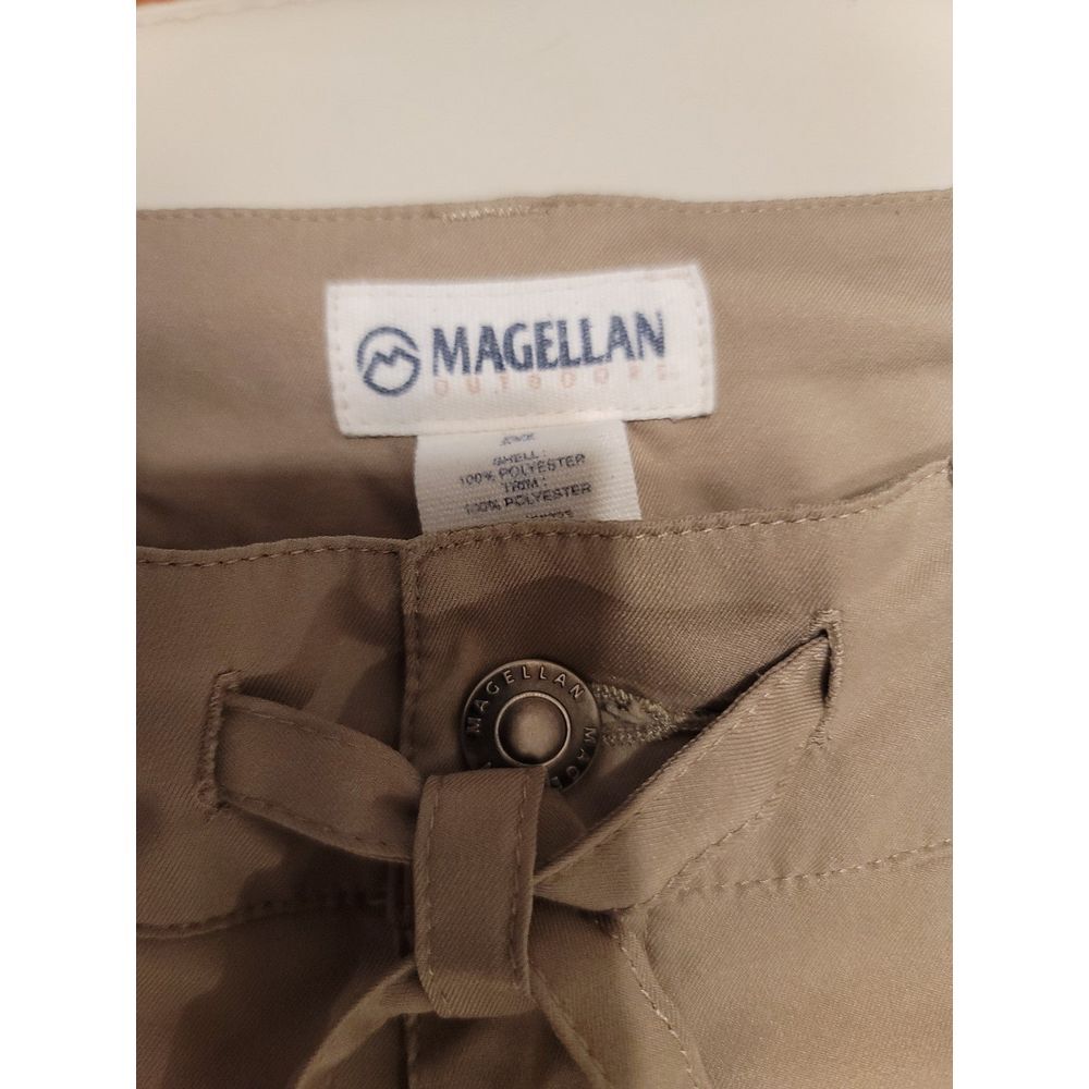 Magellan Hiking Capri‎ Pants size Medium - Picture 2 of 8
